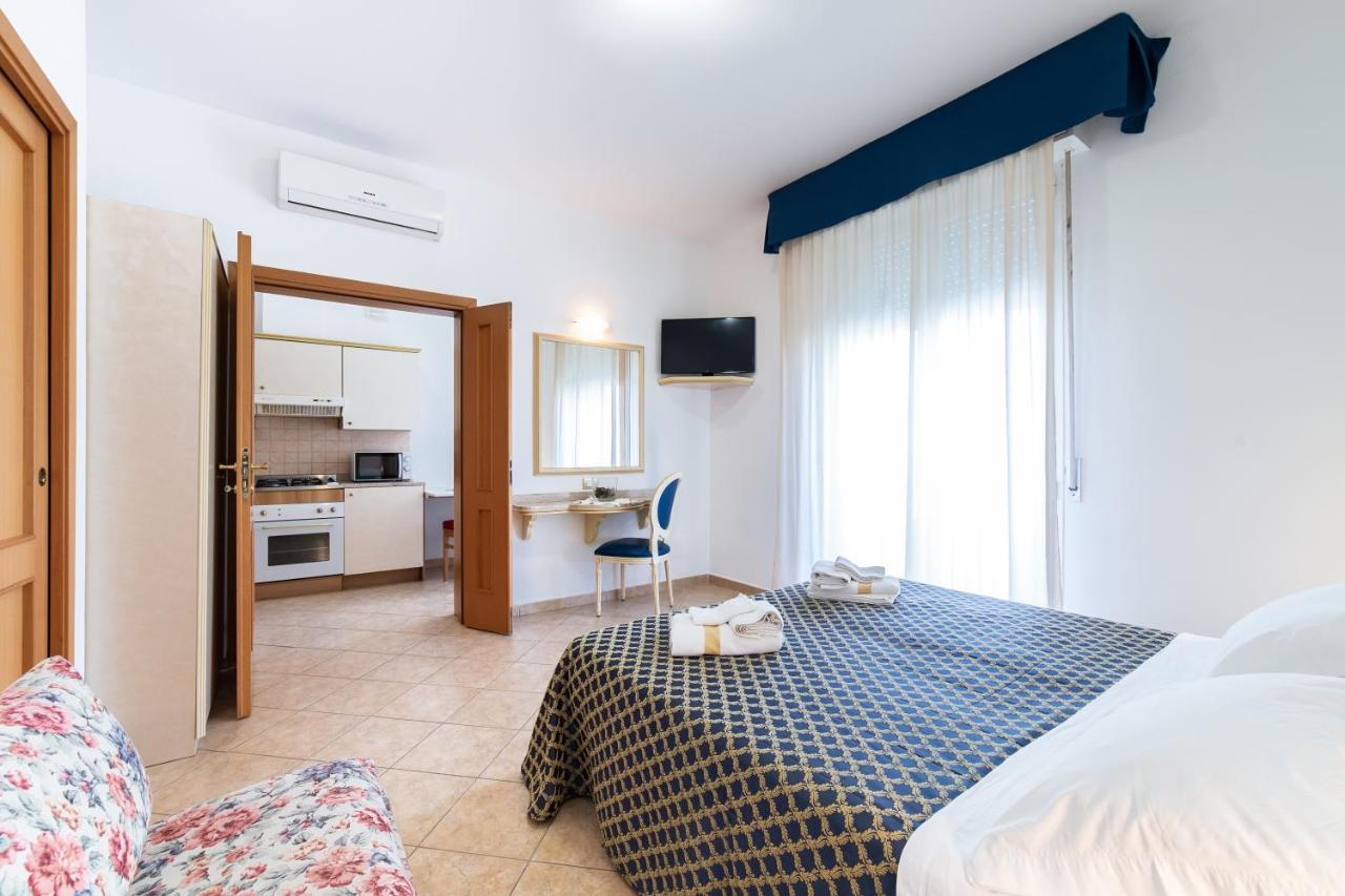 Residenza Melucci Aparthotel Rimini Exterior photo