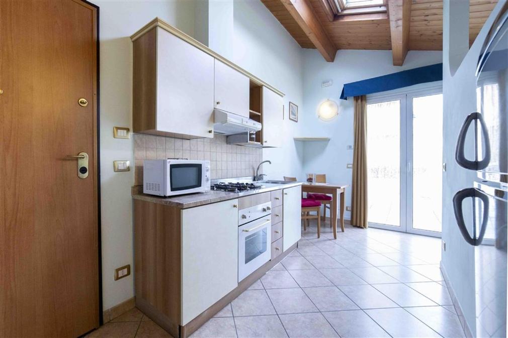 Residenza Melucci Aparthotel Rimini Exterior photo
