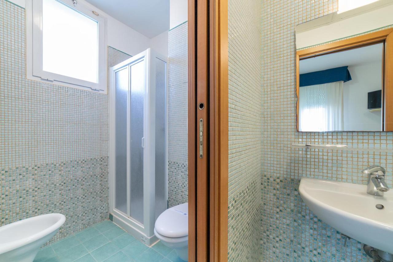 Residenza Melucci Aparthotel Rimini Exterior photo